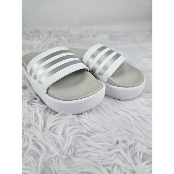 adidas Adilette Platform Slides Cloud White Zero Metallic Grey One Size 7 NWT - Picture 3 of 6